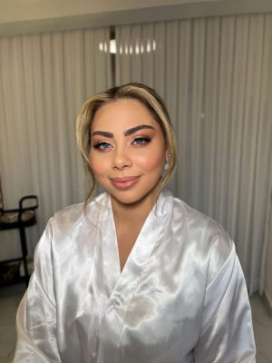 Facetune_22-12-2024-11-55-07
