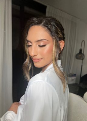 Facetune_22-12-2024-13-26-47